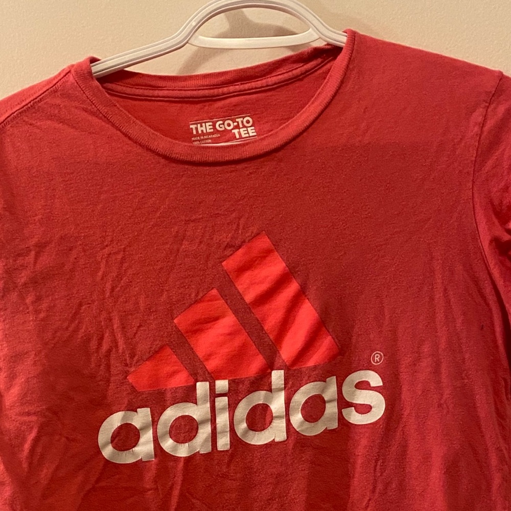 Adidas tee